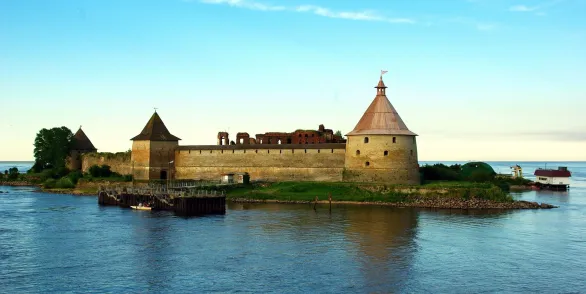 Экскурсия-круиз в крепость Орешек