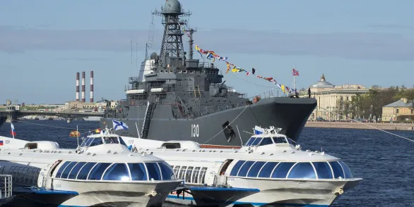 Метеор в Кронштадт и обратно (комфорт)