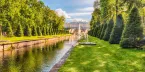 Петергоф, живописный вид на Морской канал в Петергофских садах