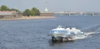 Санкт-Петербург, судно на подводных крыльях «Метеор» на Неве
