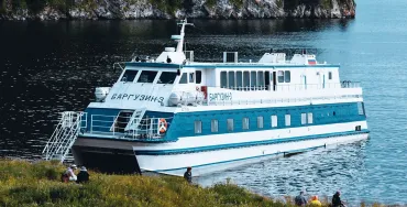Водная экскурсия в бухту Песчаная