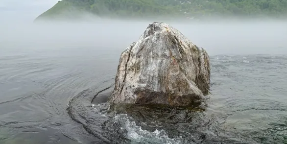 Шаман-камень