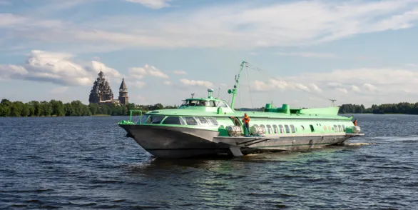 Экскурсия на комете на остров Кижи
