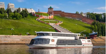 Водная прогулка на электросудне по Волге и Оке
