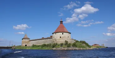 Экскурсия-круиз в крепость Орешек