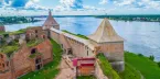 Древняя крепость Орешек на острове в Ладожском озере